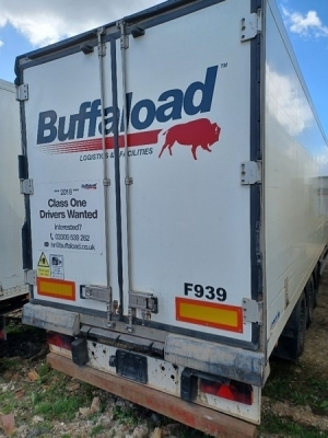 2004 Schmitz Triaxle Fridge Trailer - 3