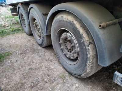 2004 Schmitz Triaxle Fridge Trailer - 6