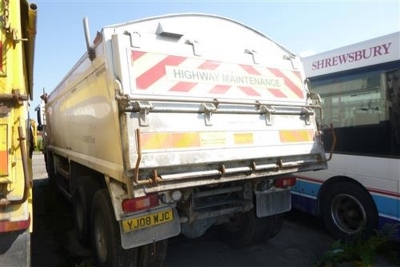 2008 Volvo FM440 8x4 Insulated Body Tipper - 10