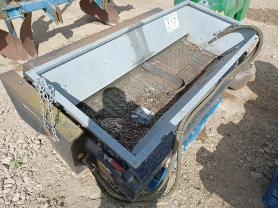 Turflo Mete-R-Matic UTM-60 Top Seeder  - 2