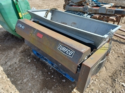 Turflo Mete-R-Matic UTM-60 Top Seeder  - 3