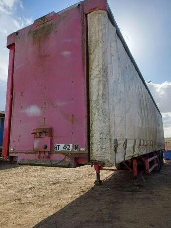 1988 Fruehauf Triaxle Curtainside Trailer