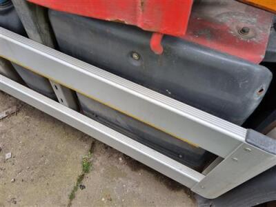 2012 Renault Premium Drawbar Rear Lift 6x2 Flat  - 7