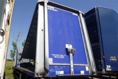 2015 Montracon Triaxle Curtainside Trailer - 2