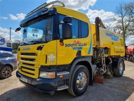 WILL BE OFFERED AT 9.15AM - 2007 Scania P230 4x2 Duel Johnston Body Sweeper