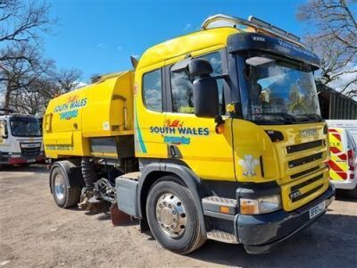 WILL BE OFFERED AT 9.15AM - 2007 Scania P230 4x2 Duel Johnston Body Sweeper - 3