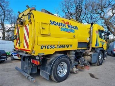 WILL BE OFFERED AT 9.15AM - 2007 Scania P230 4x2 Duel Johnston Body Sweeper - 4