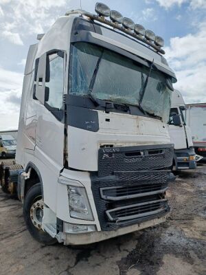 2013 Volvo FH500 6x2 Midlift Tractor Unit 