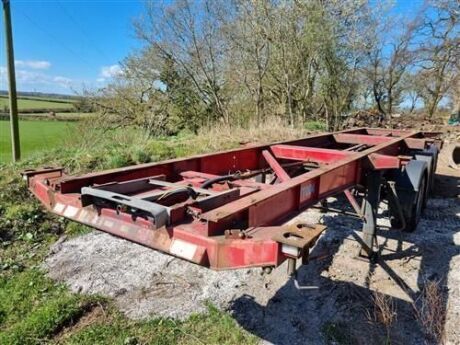 2005 Dennison Triaxle Sliding Skeletal Trailer