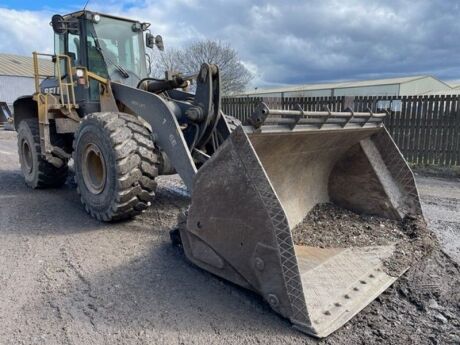 2013 Bell L1806E High Lift Loading Shovel