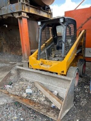 Mustang 2054 Skid-Steer - 5