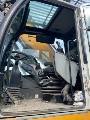 2018 Liebherr LH24 Hi-Rise Cab Waste Handler - 19