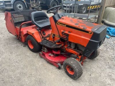 Westwood T1200 Ride-On Mower - 2