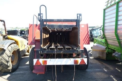 1996 New Holland D710 Baler - 6