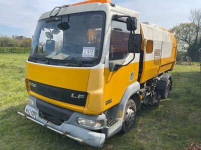 WILL BE OFFERED AT 9.15AM - 2003 DAF LF45 150 4x2 Sweeper