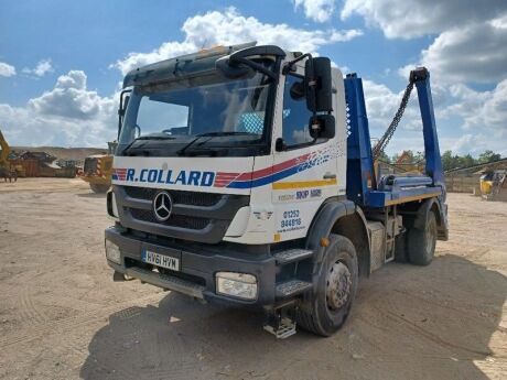 2011 Mercedes 1824 4x2 Telescopic Skip Loader