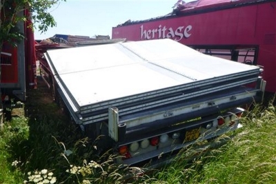 2007 Ekeri Triaxle Flat Trailer - 12