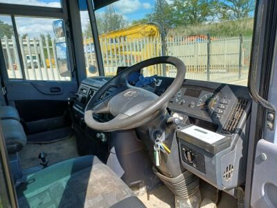 2013 Mercedes Econic Bluetec EEV 6x2 Rear Steer Refuse Wagon - 16