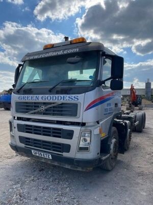 2009 Volvo FM 400 8x4 Chassis Cab - 2