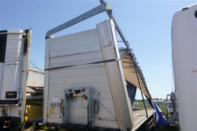 2013 Schmitz Triaxle Curtainside Trailer - 16