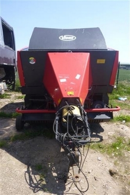 Vicon LB 8200 Big Square Baler - 5