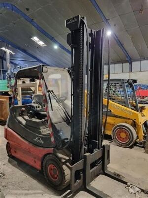 2011 Linde E25-02 Electric Forklift