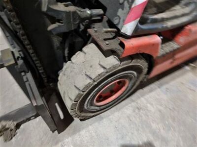 2011 Linde E25-02 Electric Forklift - 10