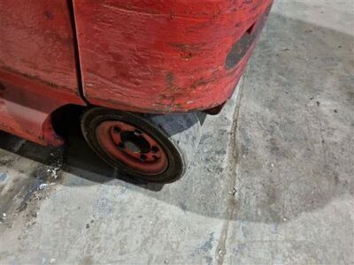 2011 Linde E25-02 Electric Forklift - 12