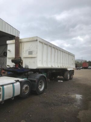 1980 Tasker Tandem Axle Tipping Trailer