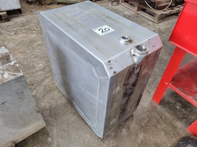 Tractor Unit Hydraulic Tank - 3