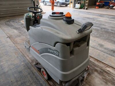 Tripla 75-11 Floor Sweeper - 3