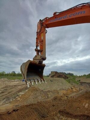 2015 Hitachi ZX210-LC-5B Excavator - 6