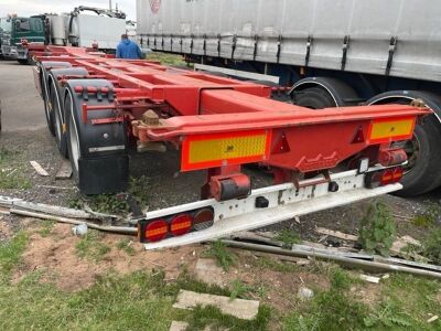 2002 Nooteboom FT4303V Triaxle Sliding Bogie Skeletal Trailer - 3