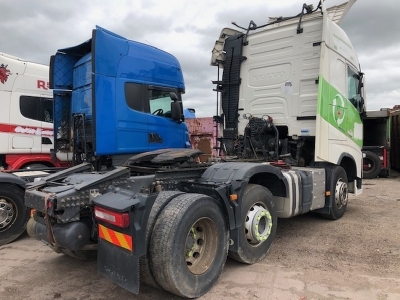 2014 Volvo FH540 6x2 Midlift Tractor Unit - 3