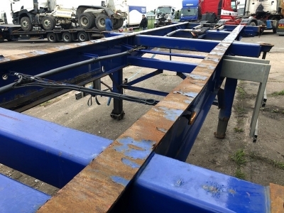 2010 SDC Triaxle Sliding Skeletal Trailer - 14