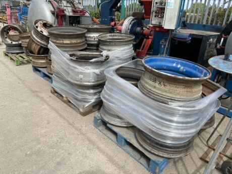 Approx 32 Steel Wheel Rims 