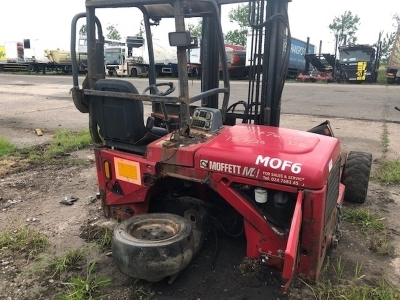 Moffett M4 Forklift - 4