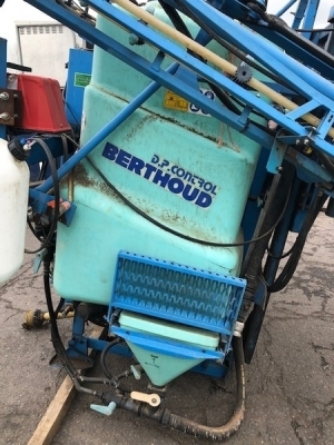 1998 D.P. Control Berthoud Crop Sprayer - 18