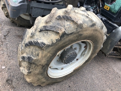 2009 Massey Ferguson 5435 Dyna 4 4WD Tractor - 3