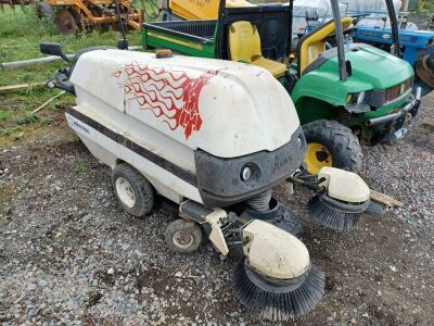 Johnston Madvac PS300 Ride On Sweeper