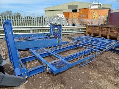 Small Hook Transporter Body