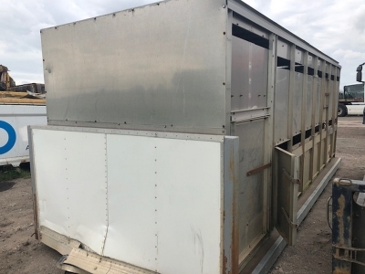 Livestock Container on Flat Body - 3