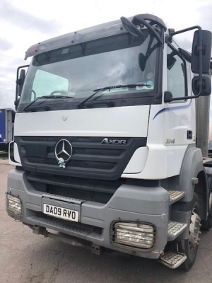 2009 Mercedes Axor 3240 8x4 Hook Loader - 16