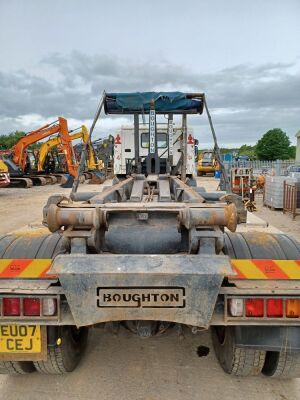 2007 Scania P380 8x4 Hook Loader - 4