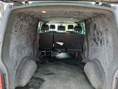 2015 Volkswagen Transporter 2.0 TDI BMT 180 Highline Kombi Van - 5