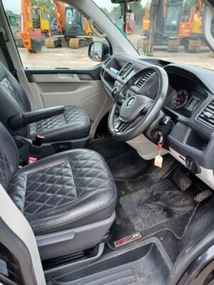 2015 Volkswagen Transporter 2.0 TDI BMT 180 Highline Kombi Van - 6
