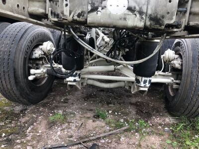 2017 Volvo 6x2 Rear Steer Chassis - 12