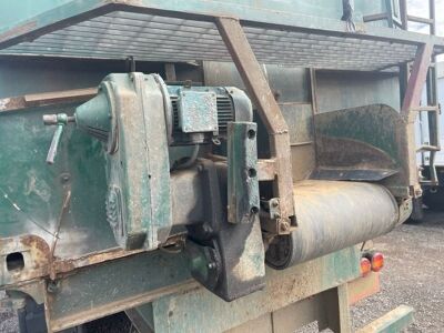 2003 SM Trailers Triaxle Skeletal / Potato Bulker Trailer - 12