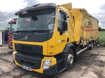 2014 Volvo FE 6x2 Curtainside Rigid