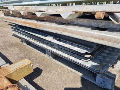 Qty of Alloy Livestock Body Deck Panels - 4